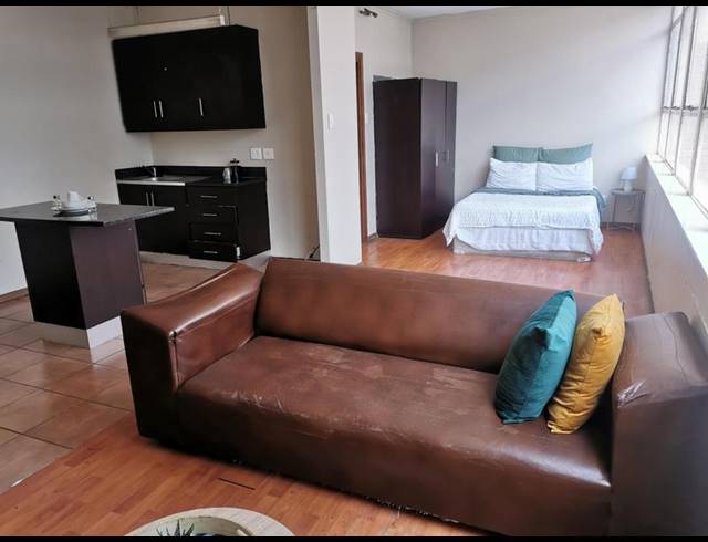 1 BEDROOM APARTMENT FOR SALE IN JOHANNESBURG CBD